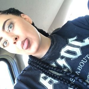 Meet your Posher, Kayce